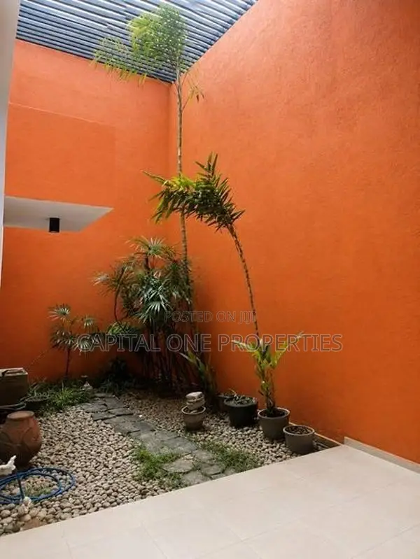 Luxury House For Rent In Templers Road Mount lavinia - 4069U