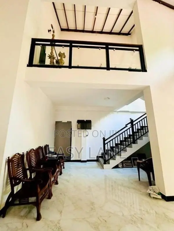 House for sale in pasyala / SA 14018