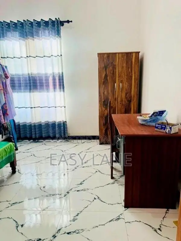 House for sale in pasyala / SA 14018