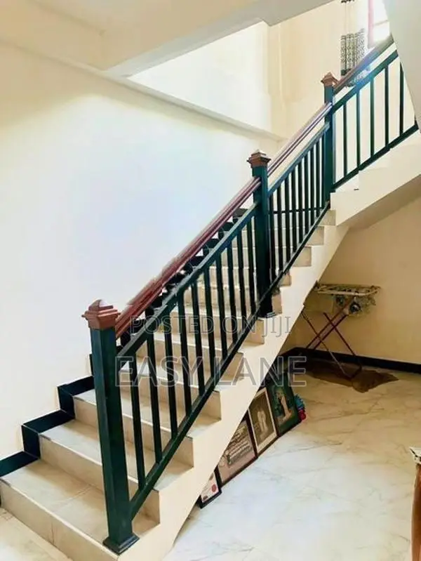 House for sale in pasyala / SA 14018
