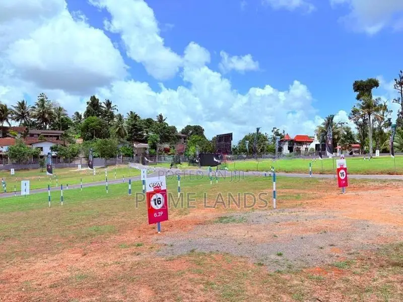 හෝමාගම තලගල පදිංචියට ඉඩම්