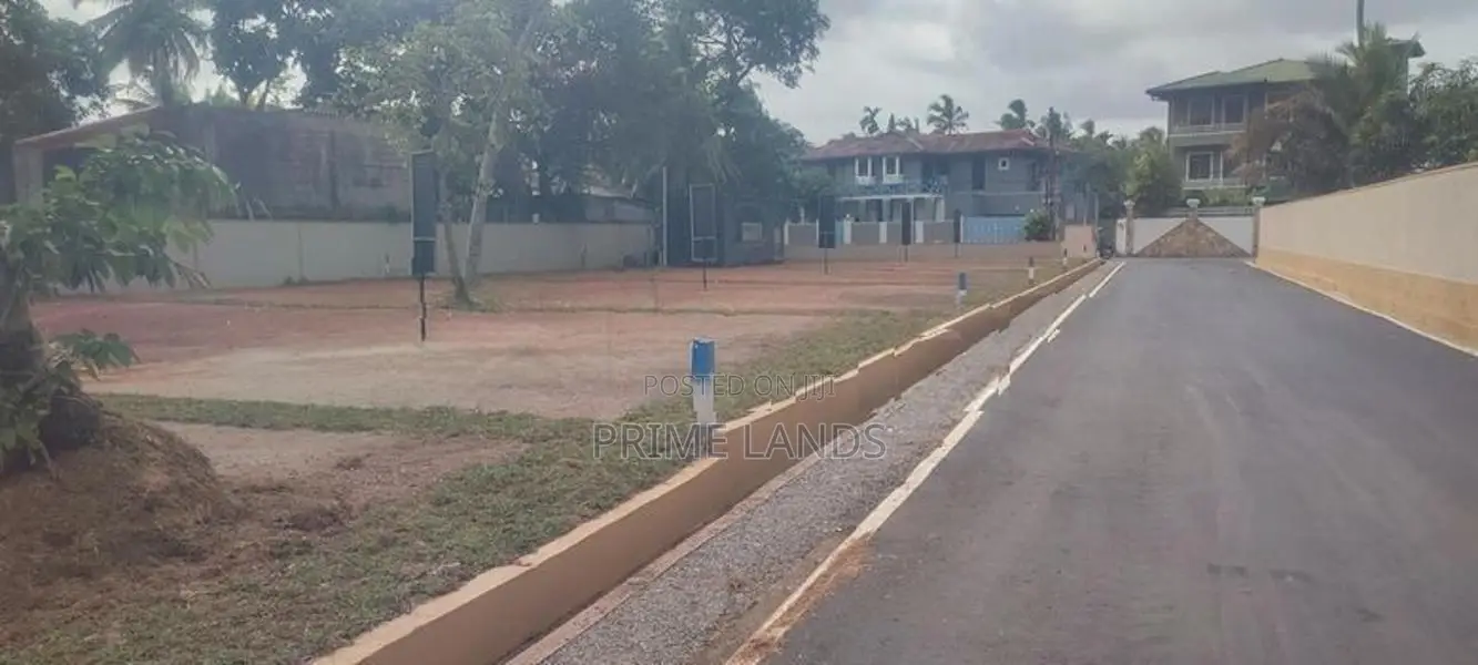 Bokundara Land for Sale in School Lane , Close to 120 Road