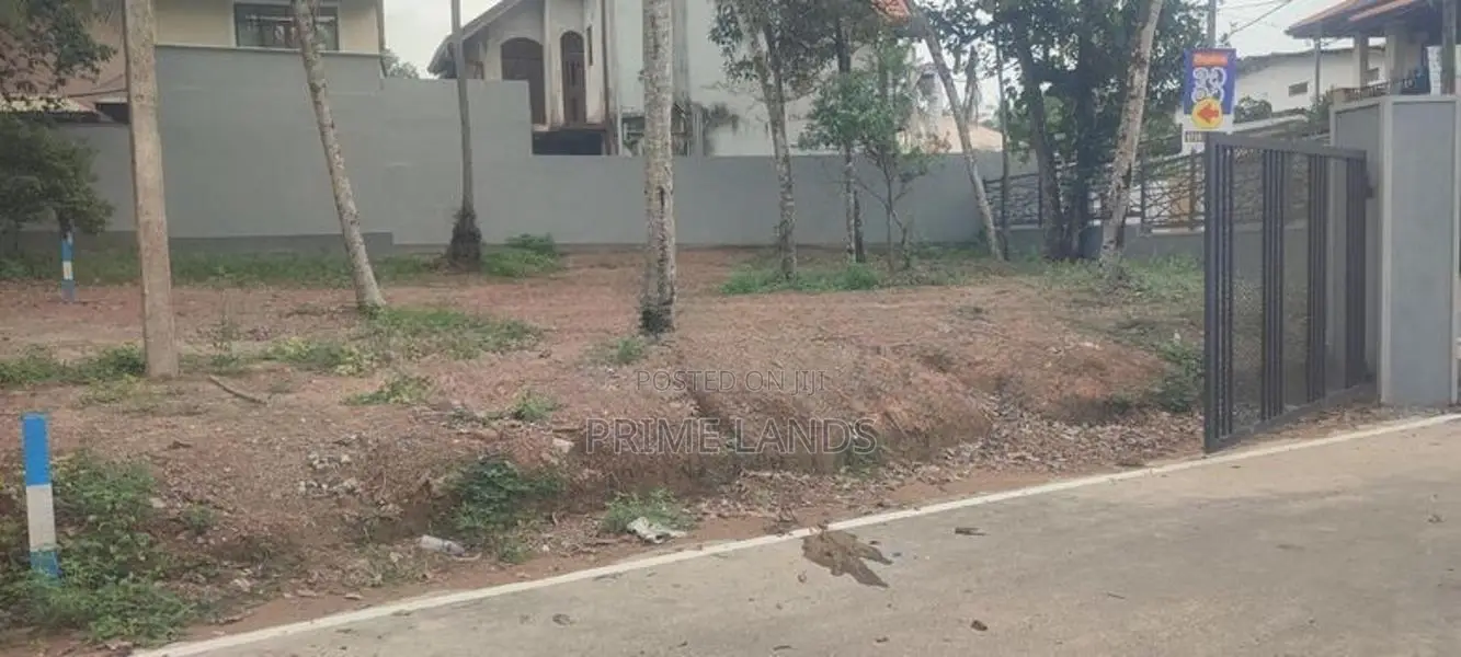 Thalahena Land for Sale Close to 177 Bus Road