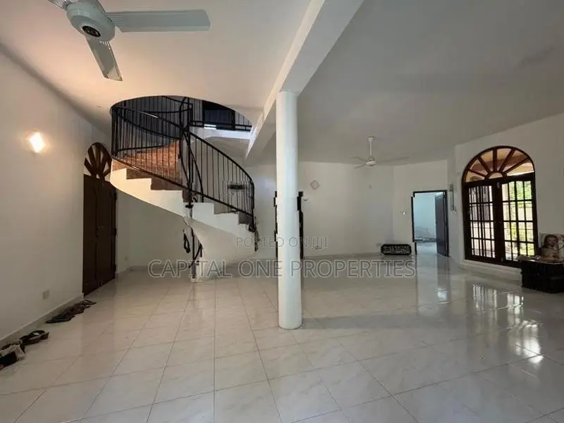 Commercial Property For Rent In Battaramulla - 3883U
