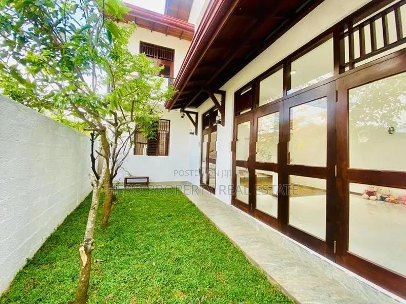 2 Storey Luxury Spacious House for Rent in Boralesgamuwa Gangarama Roa