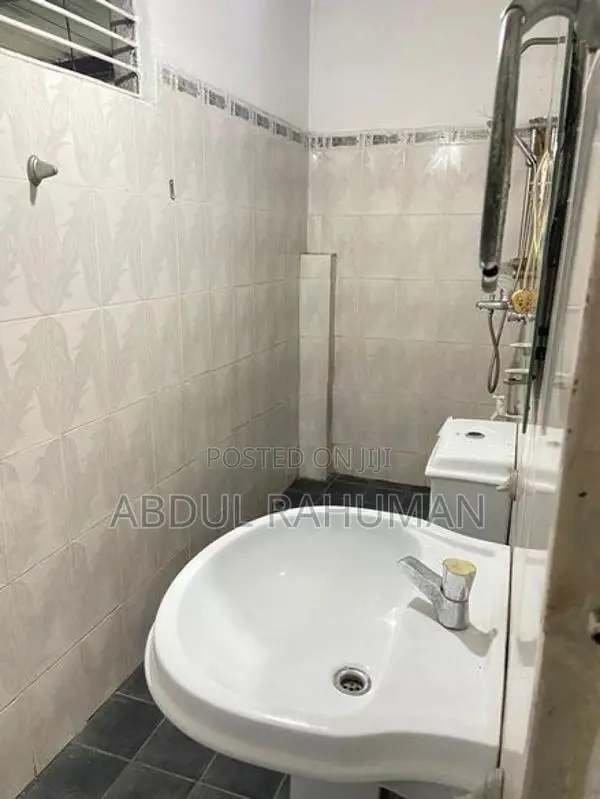 3rd Floor Commercial Building for Rent in Nawala