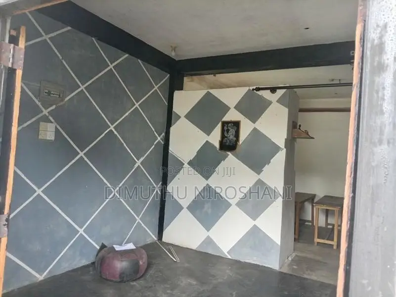 Commercial Space For Rent – Prime Location On Kandy–Colombo Main Road