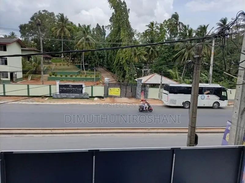 Commercial Space For Rent – Prime Location On Kandy–Colombo Main Road