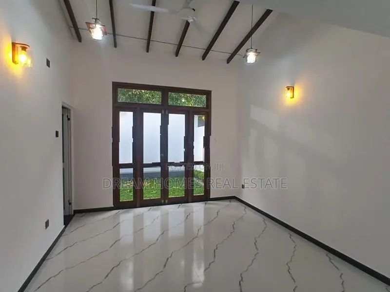 Home for Sale – Piliyandala