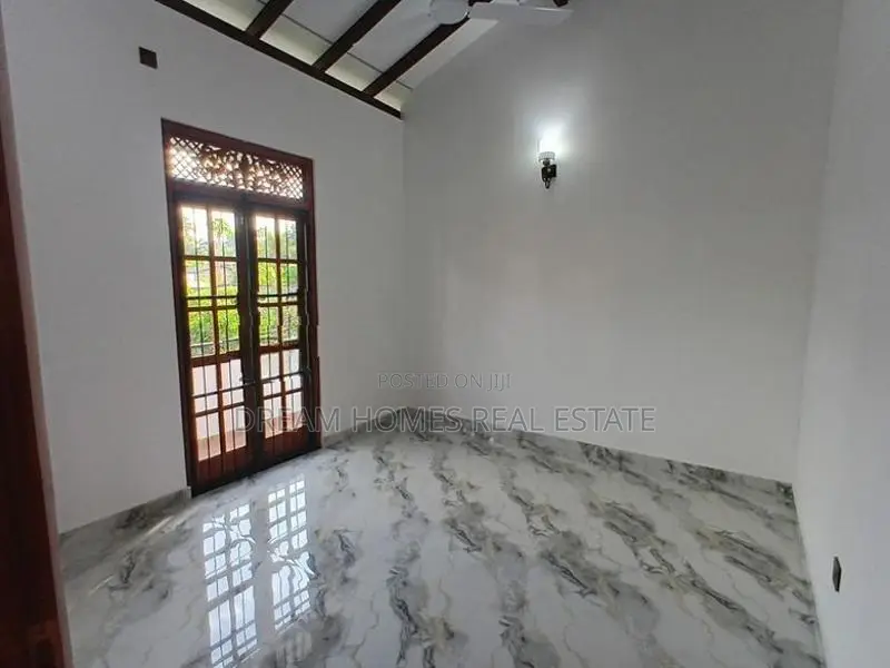 Three Storey Modern House for Sale – Makandana