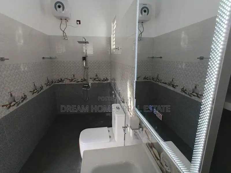 Three Storey Modern House for Sale – Makandana