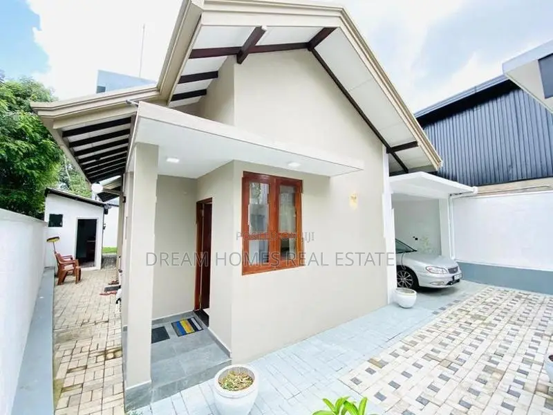 Brand New House for Sale – Just 100m from Maharagama High-Level Road!