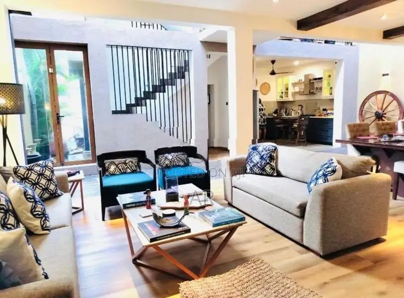 Luxury House for Sale in Colombo 5
