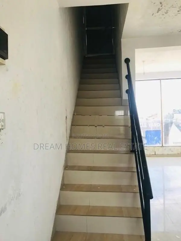 For Sale: Prime Commercial Building in Kelaniya