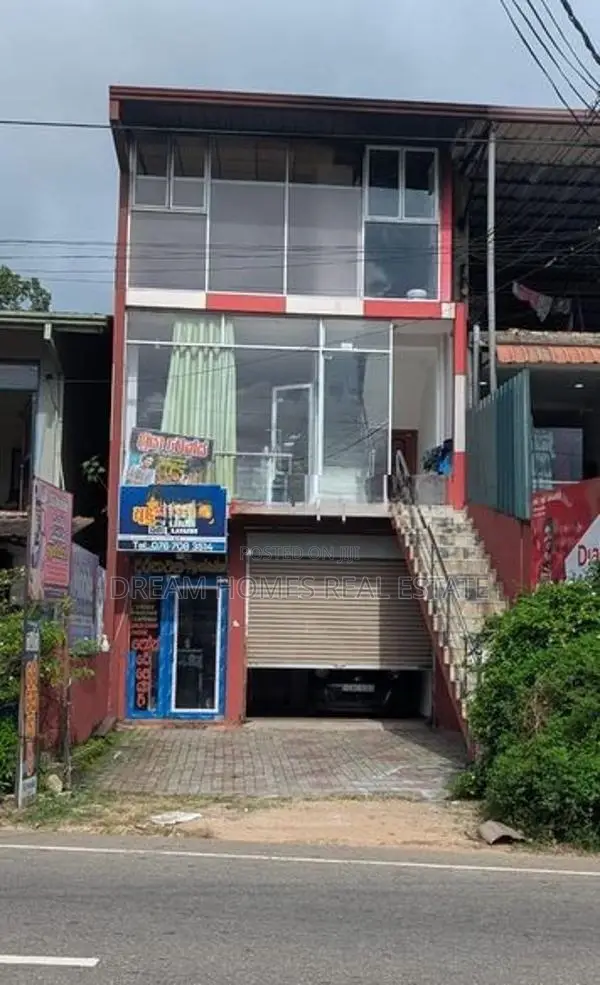 Commercial Building with Residential Units for Sale – Moragahahena