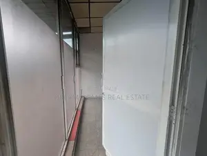 Commercial Building with Residential Units for Sale – Moragahahena