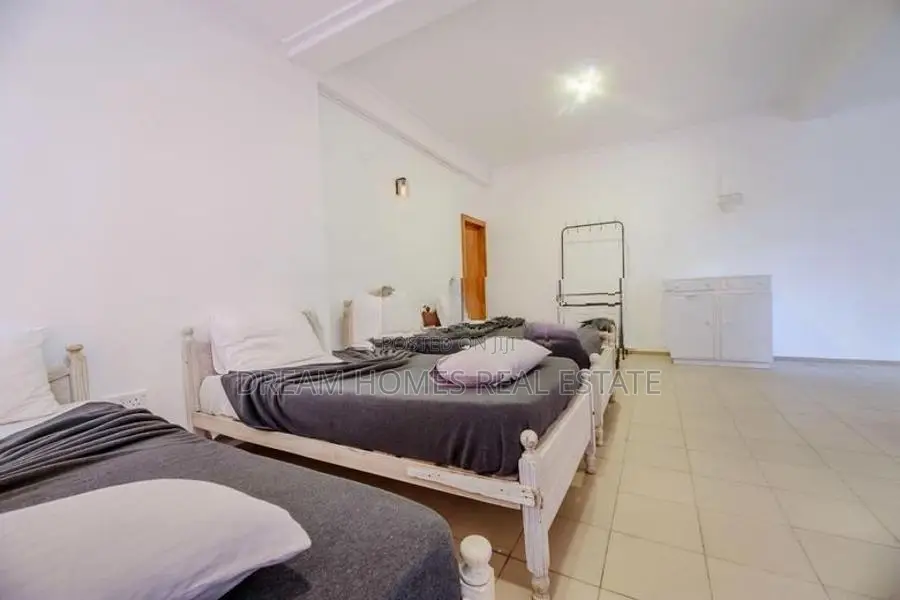 Premium Hotel Property for Sale – Nuwara Eliya