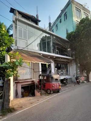 Commercial Building for Sale – Pamunuwa Glambeer Place, Maharagama