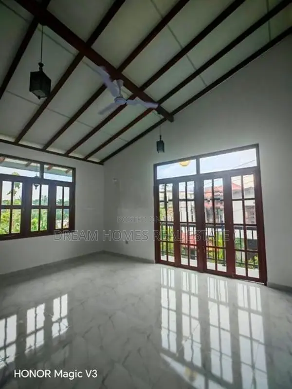 10 Perches 5 Bedrooms House For Sale Himbutana Town
