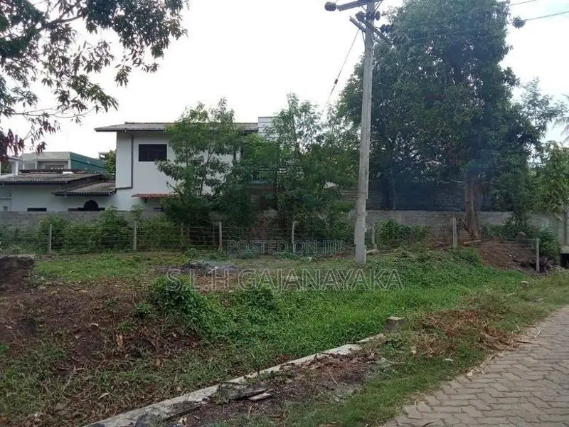 Land for Sale in Thissamaharama town
