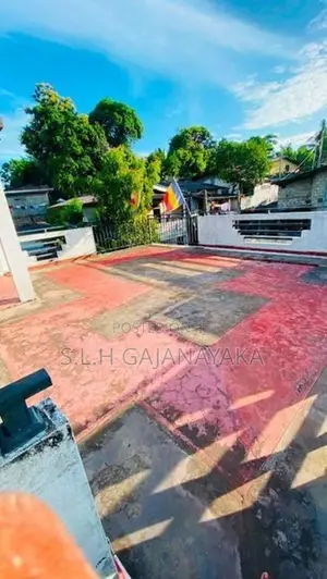 Two Store House for Sale in Keselwatte