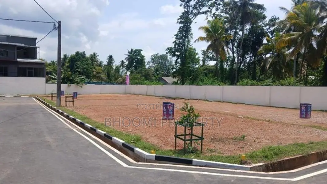High Luxury Land for Sale Kadawatha