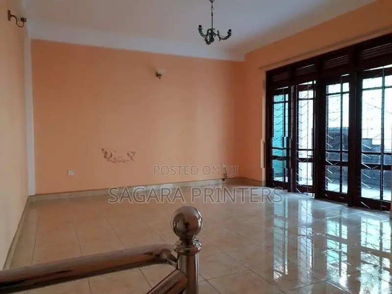 3 Bed Downstair House Rent in Kandy
