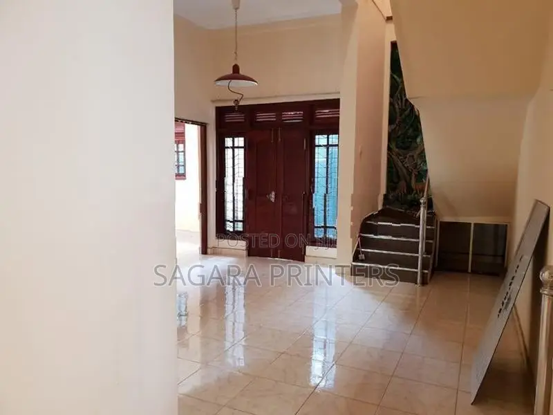 3 Bed Downstair House Rent in Kandy