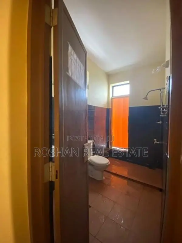 UNFURNISHED THREE UNITS HOUSE FOR SALE COLOMBO 5 CHA2891