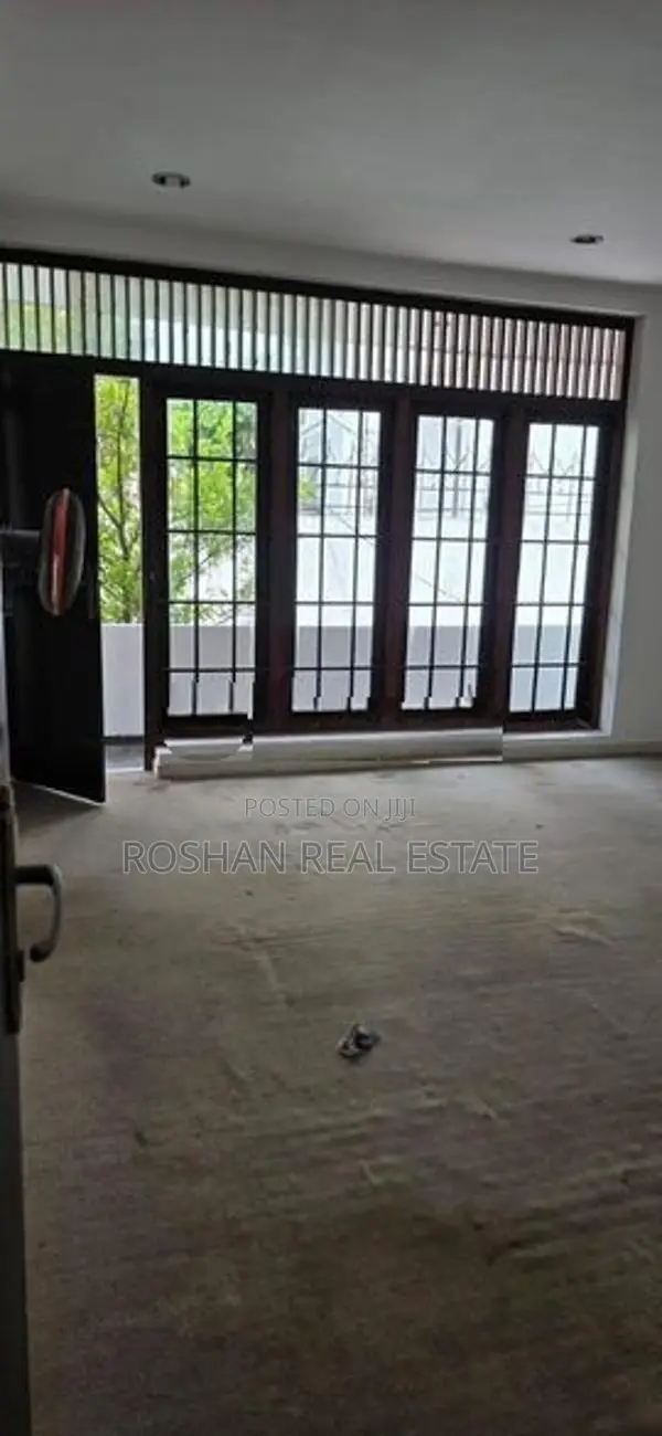 UNFURNISHED HOUSE FOR RENT COLOMBO 7 LONGDON PLACE CHA2892