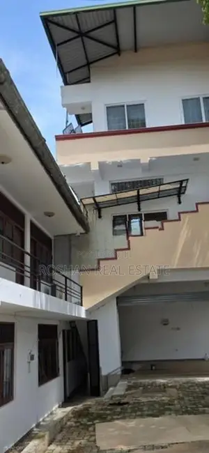 HOUSE FOR RENT COLOMBO 07 LONGDON PLACE CHA2893
