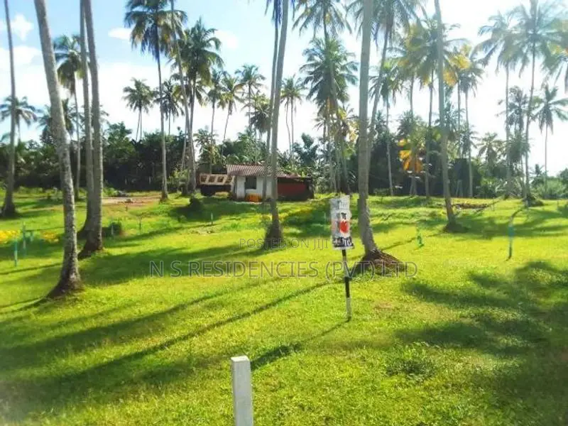 Polgahawela Land for Sale. ( S )