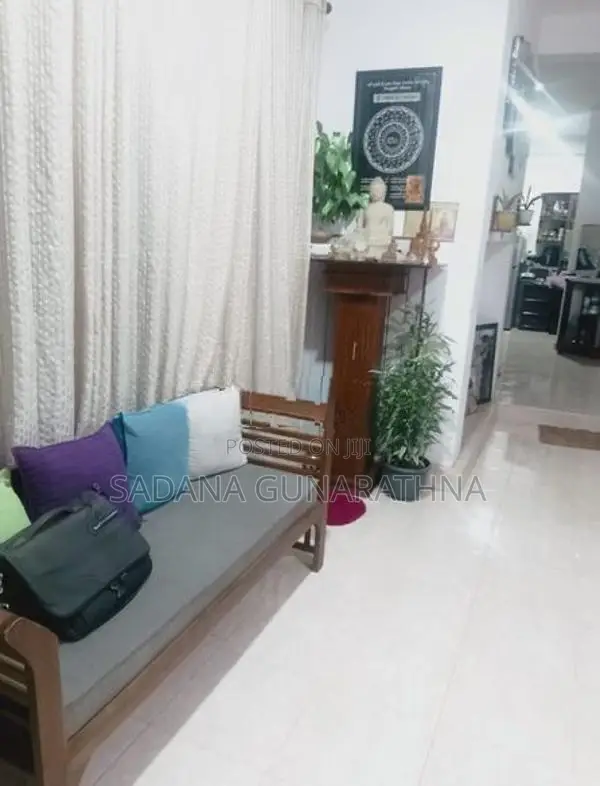 Modern luxury two-storied house for rent in Pitipana South