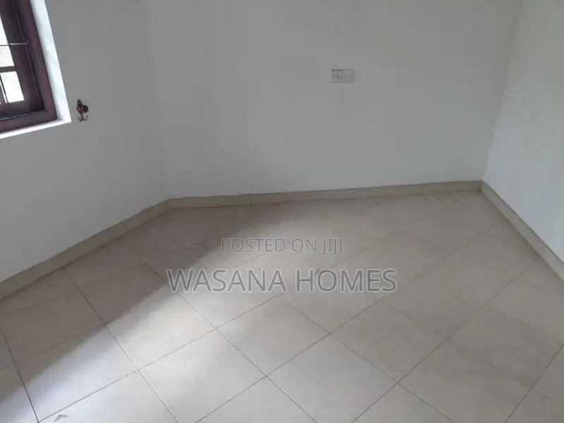 Excellent House for Sale Borelesgamuwa