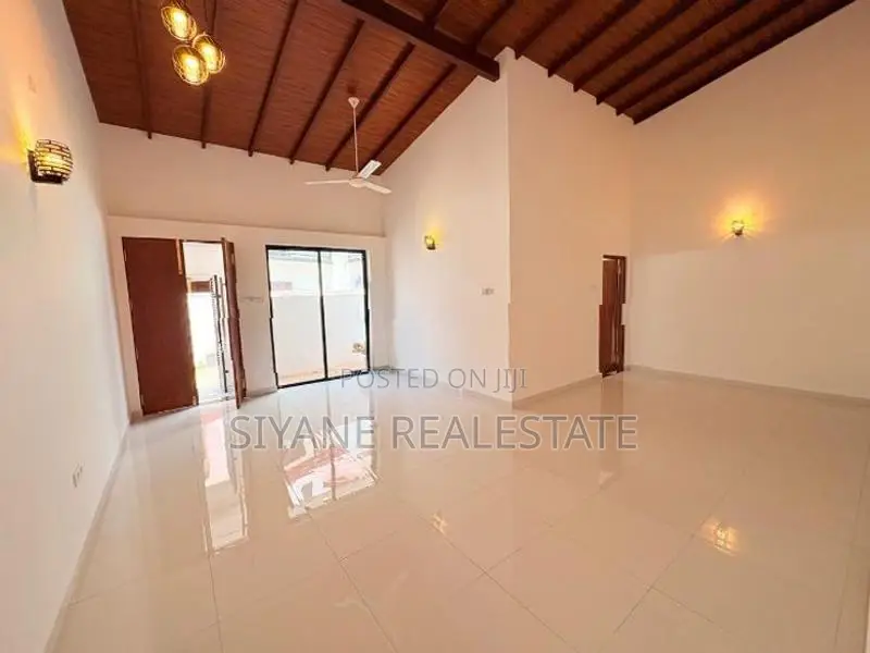 Brand New House for Sale in Athurugiriya