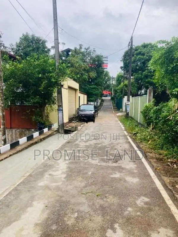 Kottawa Land Sale T01