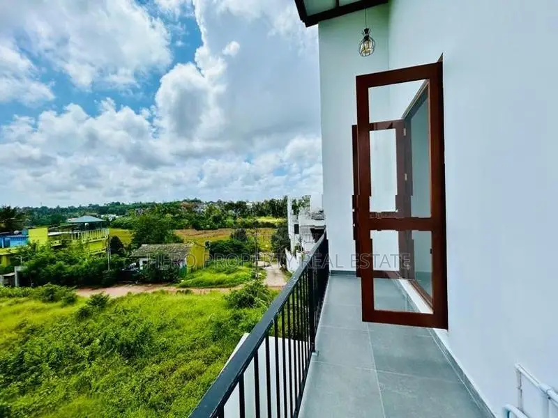 💁 සුඛෝපභෝගී නවීන පන්නයේ සුපිරි දෙමහල් නිවසක් පිලියන්දල පොල්ගසෝවිටින්