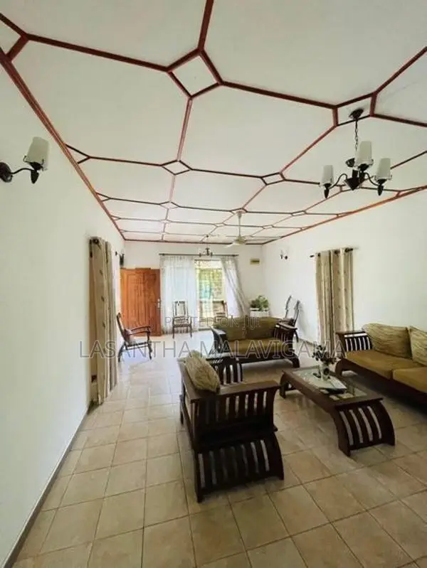 14 perch single storey houses for sale in Athurugiriya