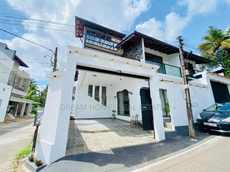 Brand New 3-Storey Luxury House for Sale – Malabe