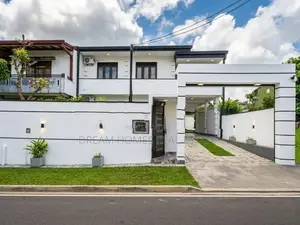 Brand New Luxury 4-Bedroom House for Sale in Madapatha, Piliyandala