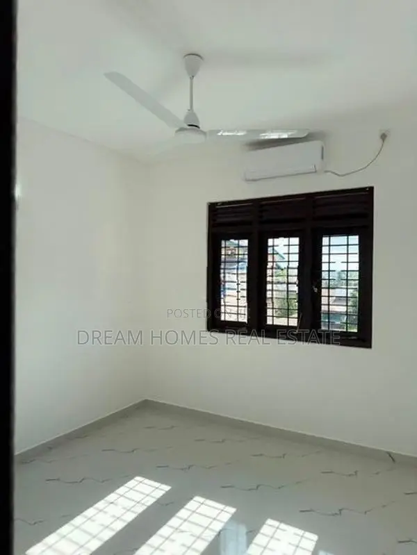 Brand New Luxury 4-Bedroom House for Sale in Madapatha, Piliyandala