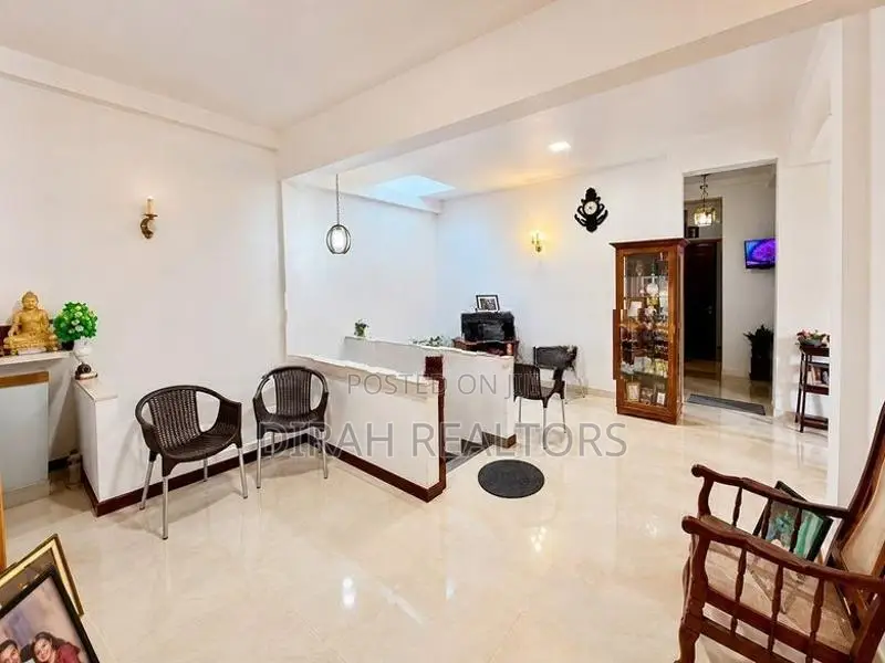 7BR House for Sale | Nugegoda (ZR-0014)