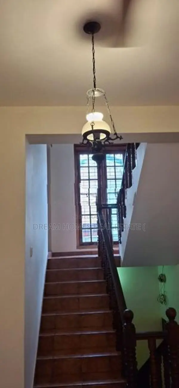 Renovated 4-Bedroom House for Rent Thalawathugoda