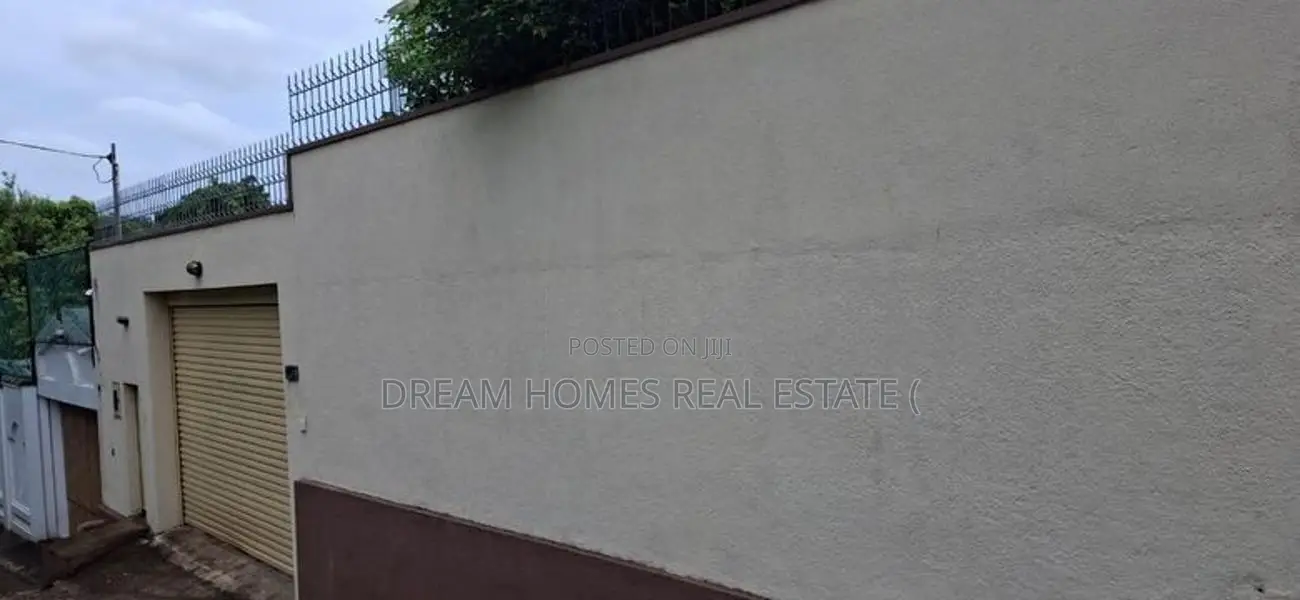 Renovated 4-Bedroom House for Rent Thalawathugoda