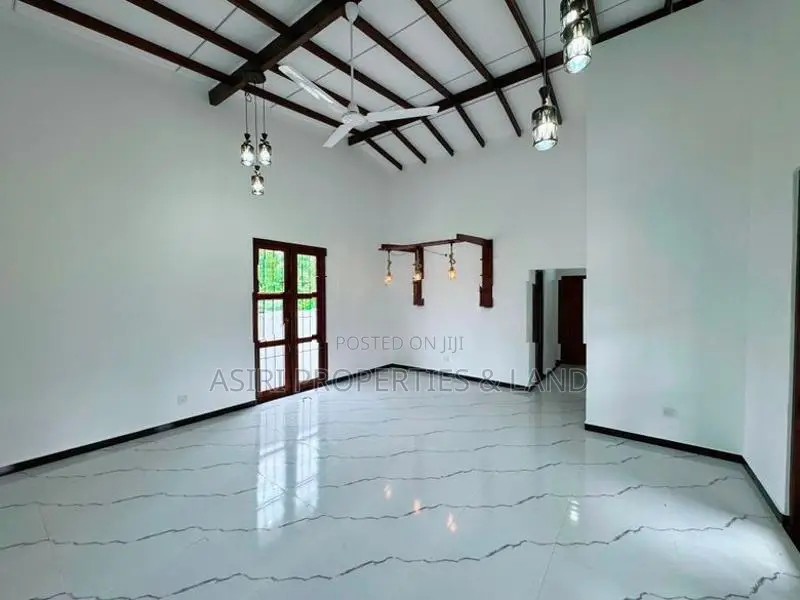 3 Bedrooms Brand New House for sale in Homagama Beruketiya