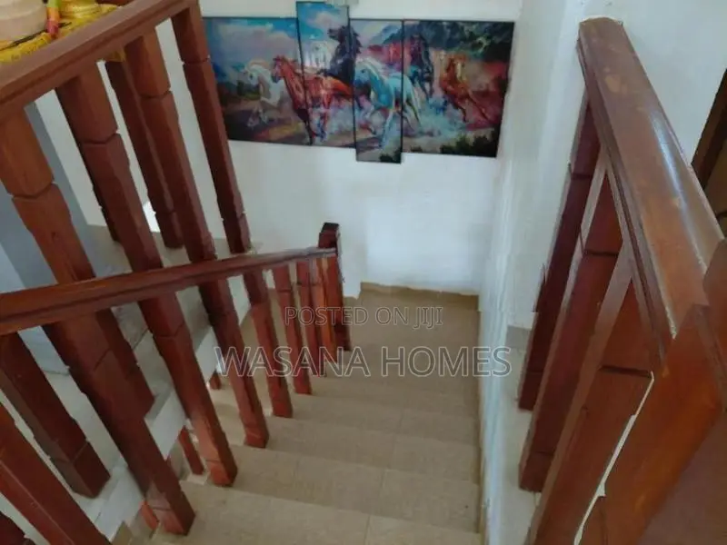 Excellent House for Sale Borelesgamuwa