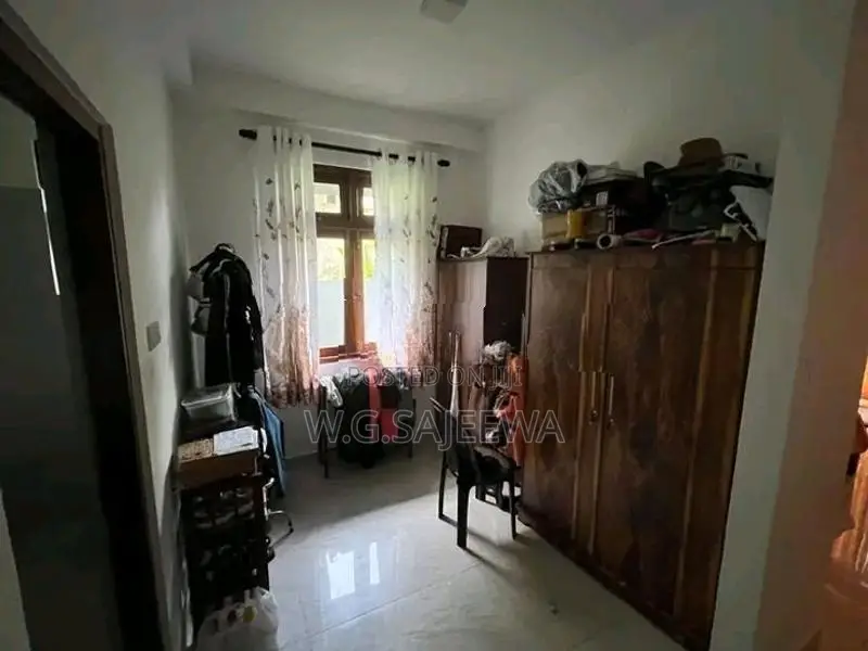 Newly Built Solar Powered House Rent in Homagama Town