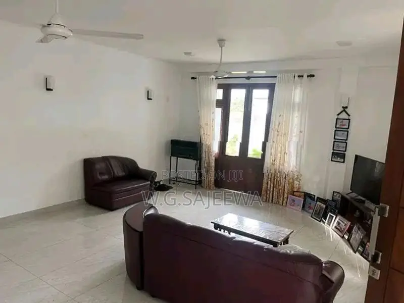 Newly Built Solar Powered House Rent in Homagama Town