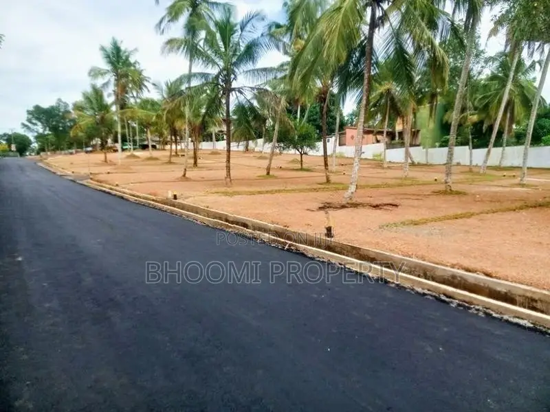 Exclusive Land Plot for Sale Near 120road D Kesbewa