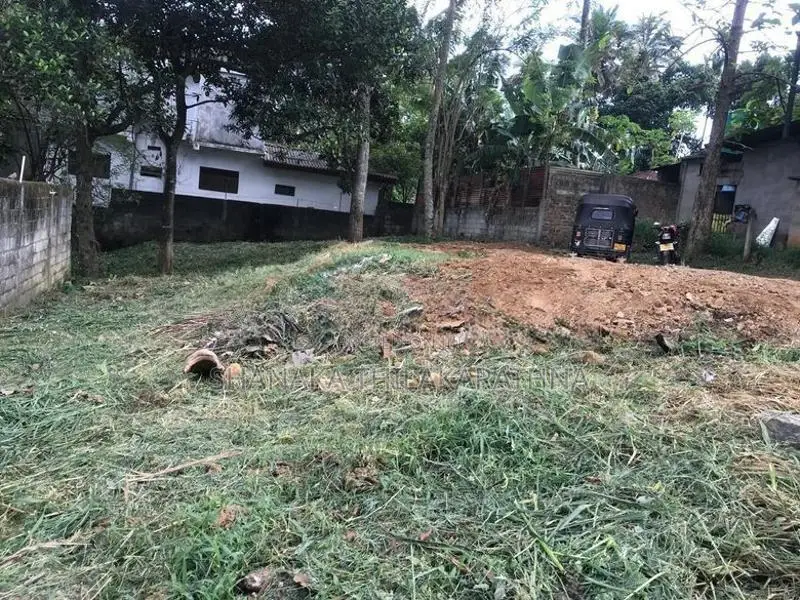 18 Perch Residential Land for Sale – Thennekumbura
